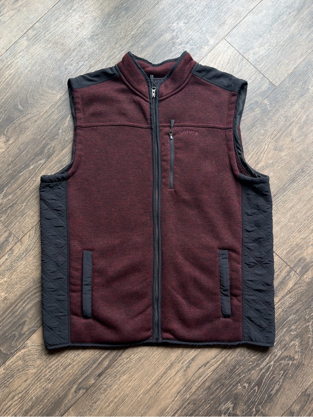 Orvis Men’s 2XL Full Zip Fleece Vest Burgundy Black Woven Panels Outdoor